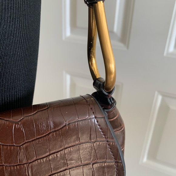 Bueno Brown Croc Embossed Leather Gold Handbag - Picture 11 of 13